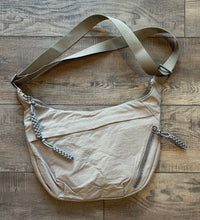 Load image into Gallery viewer, Nylon Crescent Bag- Grey